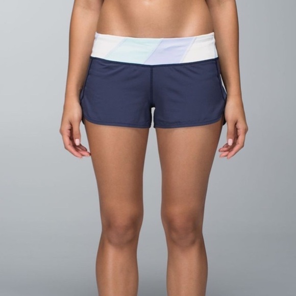 Lululemon Run Speed Short 4-way Stretch
Cadet Blue Quilt - Picture 10 of 11